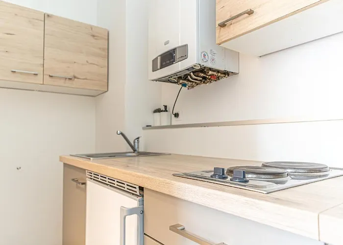 Stunning 2br Comfortable Design/great Location Apartmán *